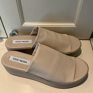 Steve Madden platform